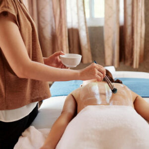 Thirty-minutes CBD oil massage